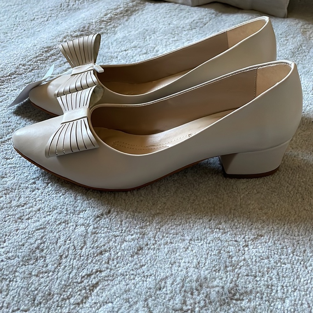 Cream Low Block Heel Sultan Hand-Made Shoes
